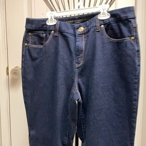 EUC CHICOS so slimming. Girlfriend slim leg jeans 2S L 12/14